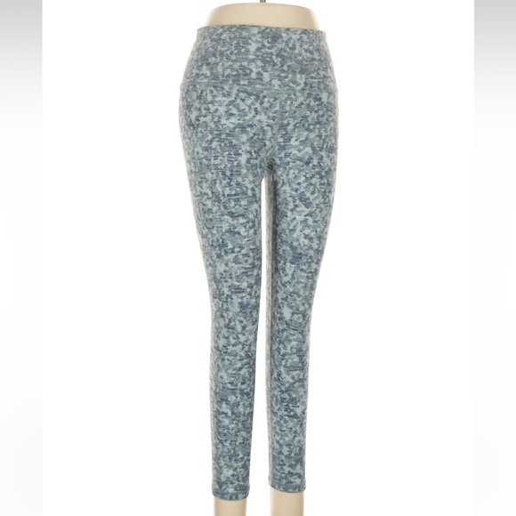 Athleta Leggings Women’s Size Medium M Elation Textured 7/8 Meadow Snowfall - Picture 2 of 9